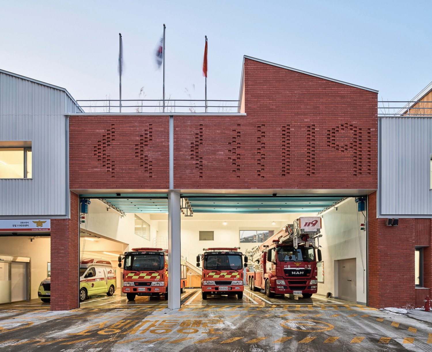 BIM建筑|江一洞119消防站 / OA-Lab