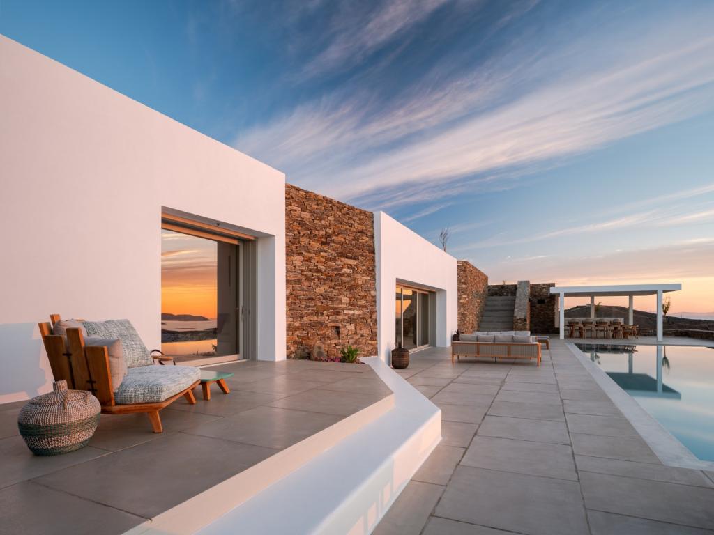 BIM建筑|安提帕洛斯岛的地下私人别墅 / Tsolakis Architects