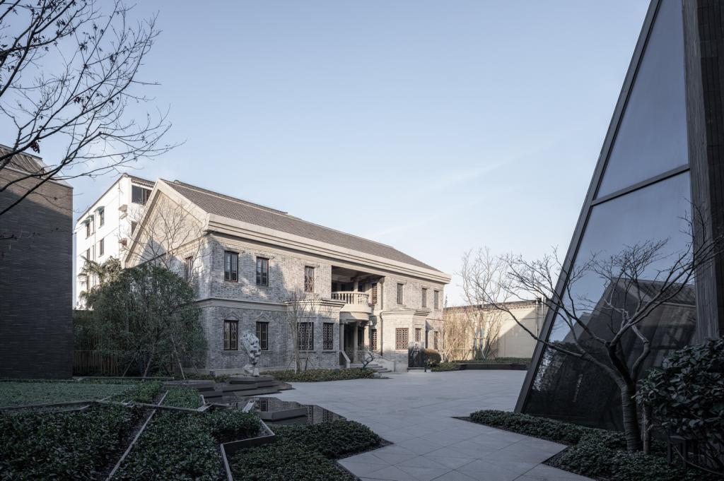 BIM建筑|苏州“狮子口”遗址环境保护与扩建 / 上海日清