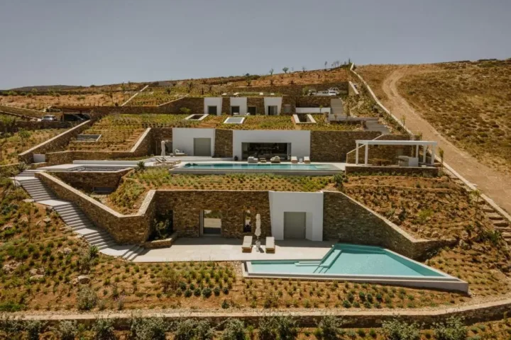 BIM建筑|安提帕洛斯岛的地下私人别墅 / Tsolakis Architects