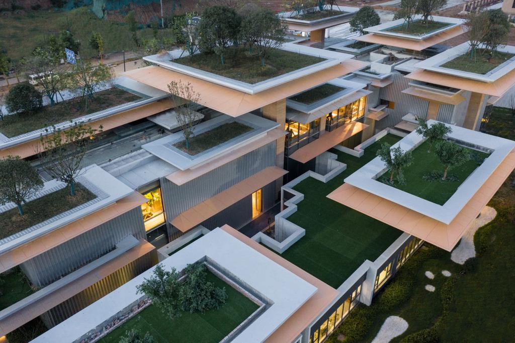 BIM建筑|日常风景下自然生长的空间：“伞之丘”生活方式集合店 / line+建筑事务所+gad