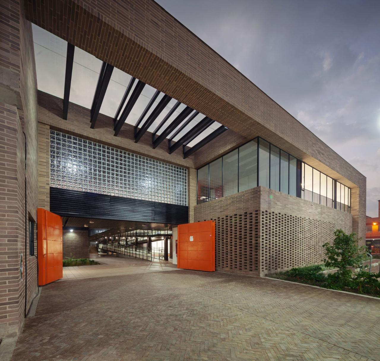 BIM建筑|哥伦比亚“玩乐时光”幼儿园 / DARP