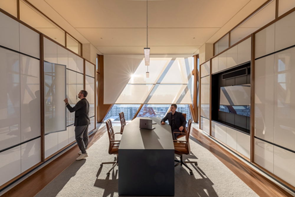 BIM建筑|福斯特在叶卡捷琳堡设计铜色办公楼