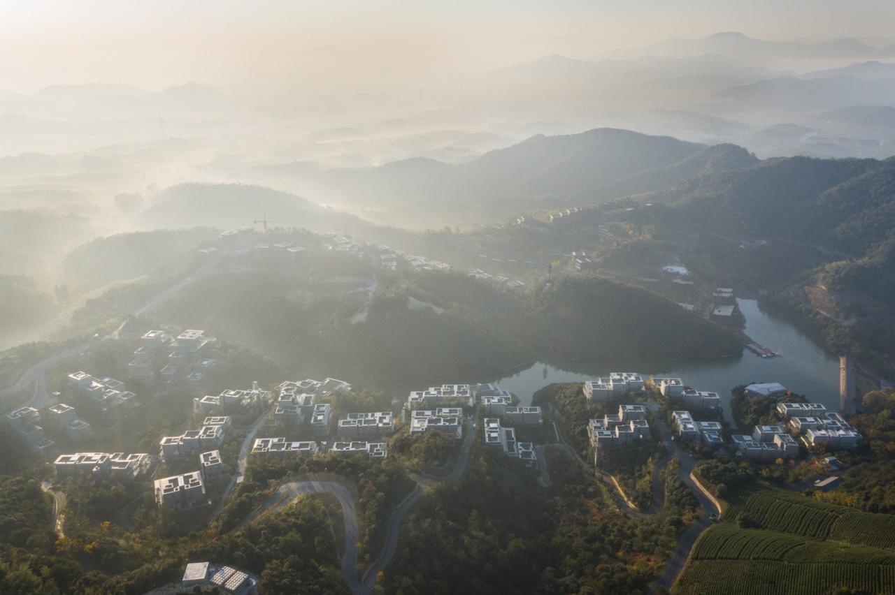 BIM建筑|自土地中生长——莫干山郡安里 / gad