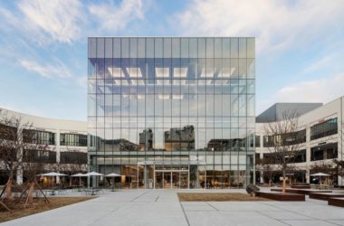 BIM建筑|会“隐身”的折扣店1号馆 / BetwinSpace Design-BIM建筑网