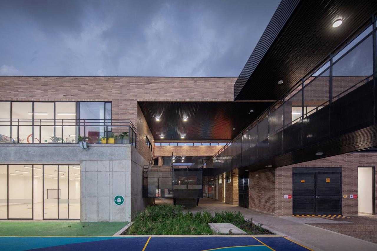 BIM建筑|哥伦比亚“玩乐时光”幼儿园 / DARP