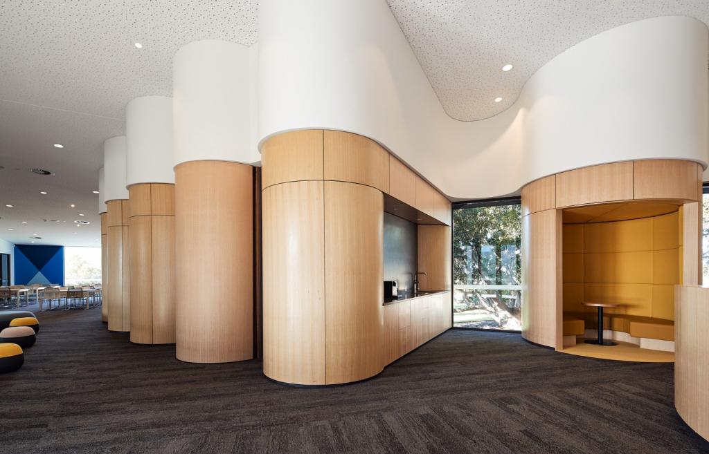 BIM建筑|城市海滩寄宿制学院 / iredale pedersen hook architects