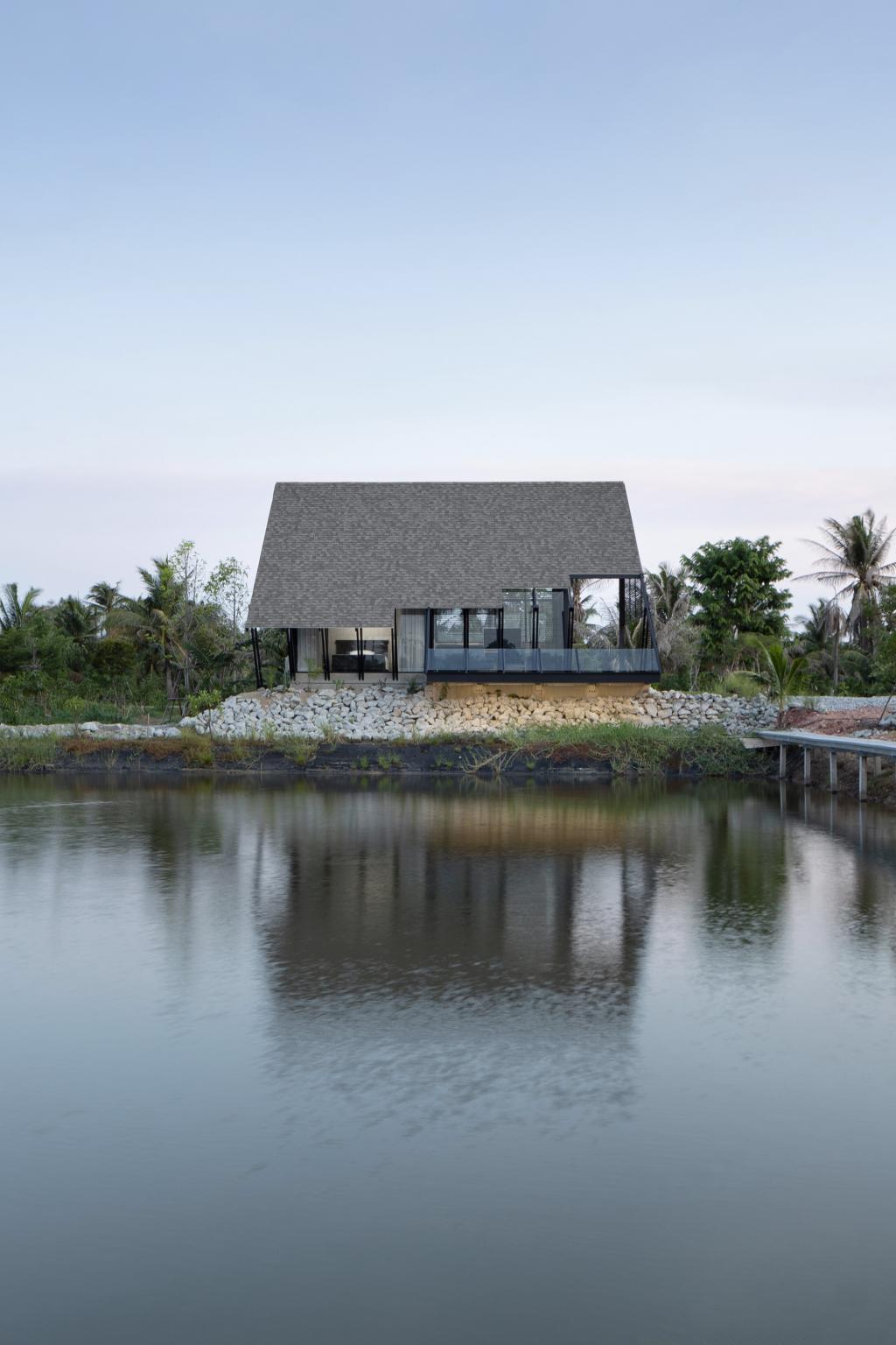 BIM建筑|三角屋，后院私宅 / TOUCH Architect