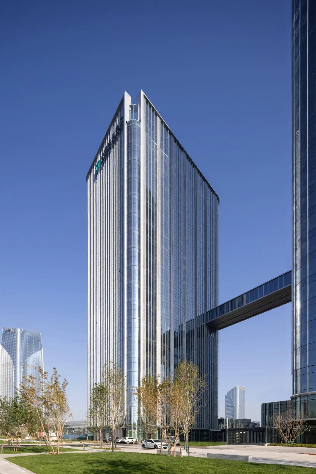 BIM建筑|最美全运会完美收官，奥体中轴之门继续绽放新的生命力 / 三益建筑设计