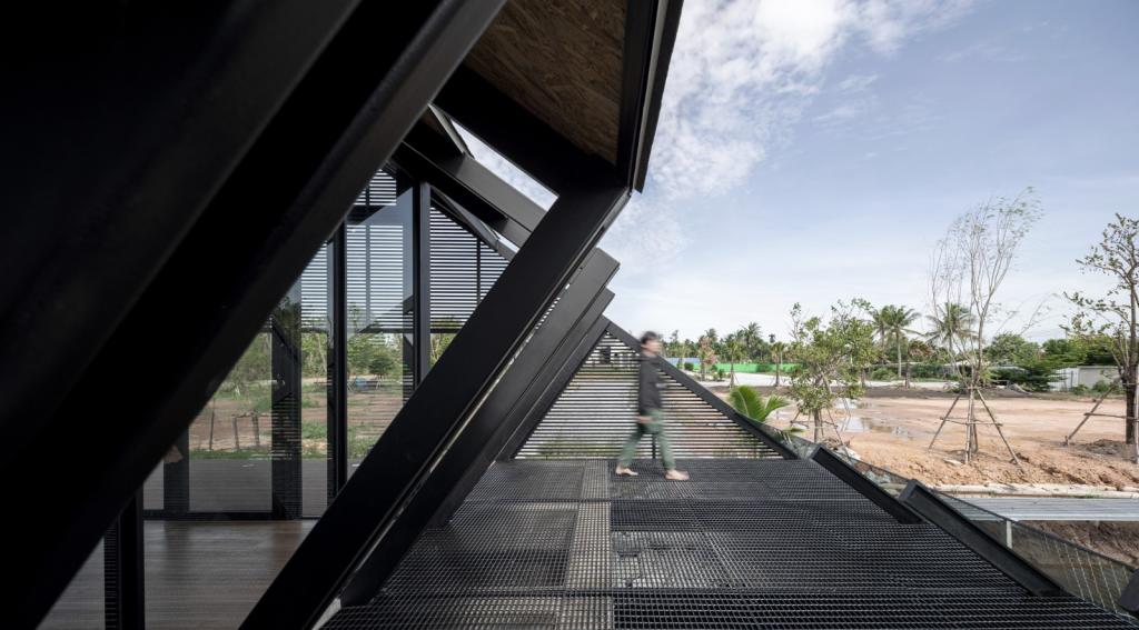 BIM建筑|三角屋，后院私宅 / TOUCH Architect