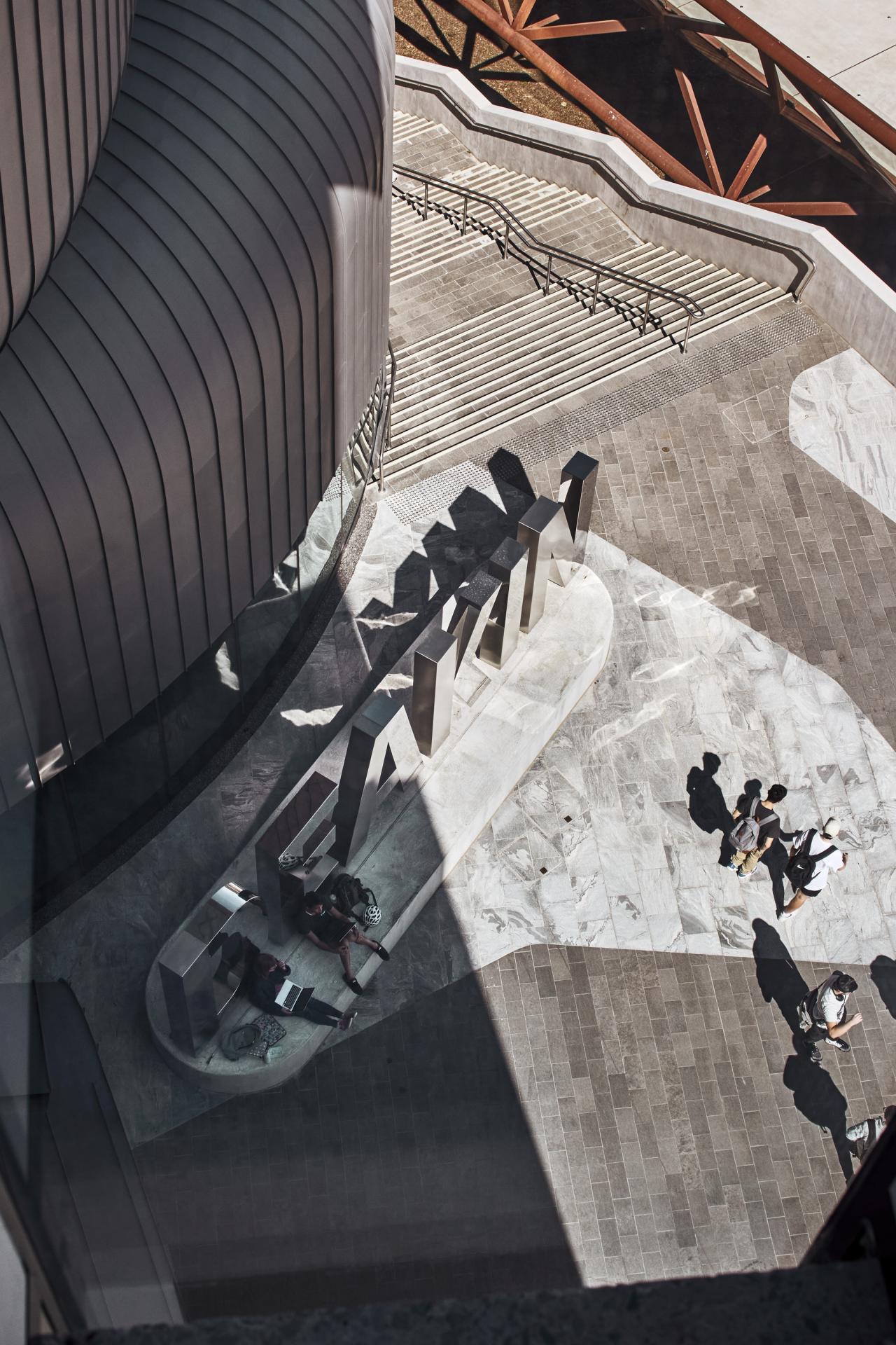 BIM建筑|迪肯大学法学院大楼 / 伍兹贝格