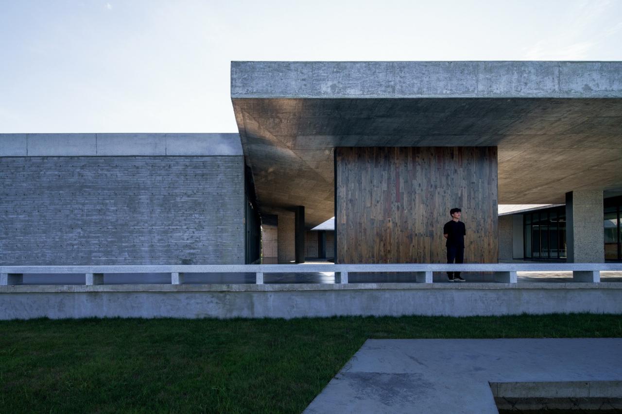 BIM建筑|石湾猪舍里展厅 / 其实建筑事务所