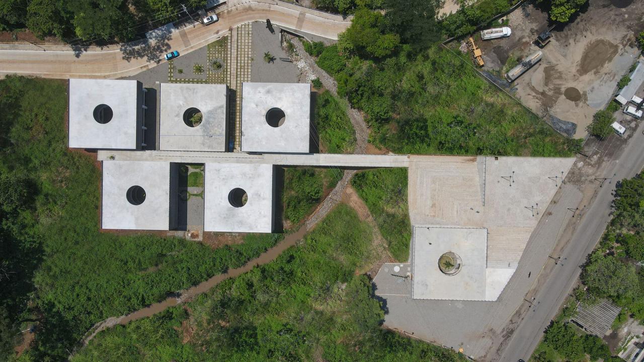 BIM建筑|墨西哥塔帕丘拉社会援助中心 / Laboratorio de Acupuntura Urbana