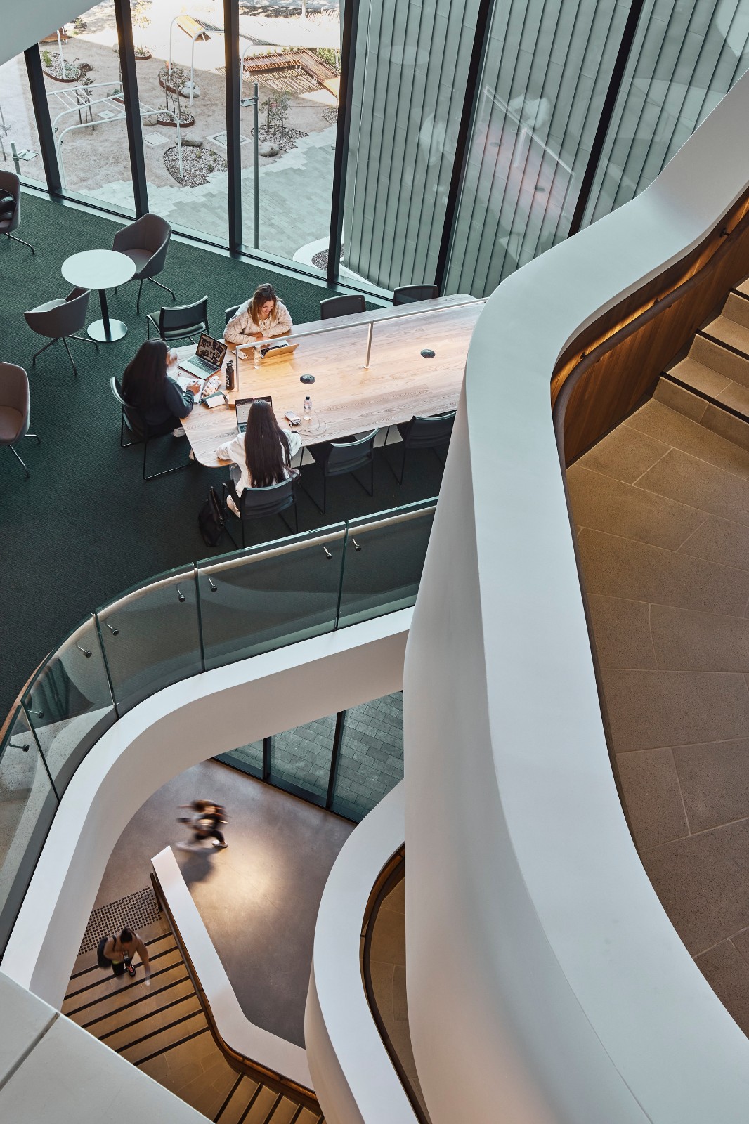 BIM建筑|迪肯大学法学院大楼 / 伍兹贝格