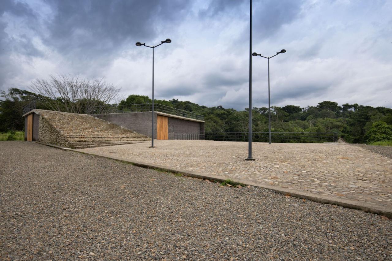 BIM建筑|墨西哥塔帕丘拉社会援助中心 / Laboratorio de Acupuntura Urbana