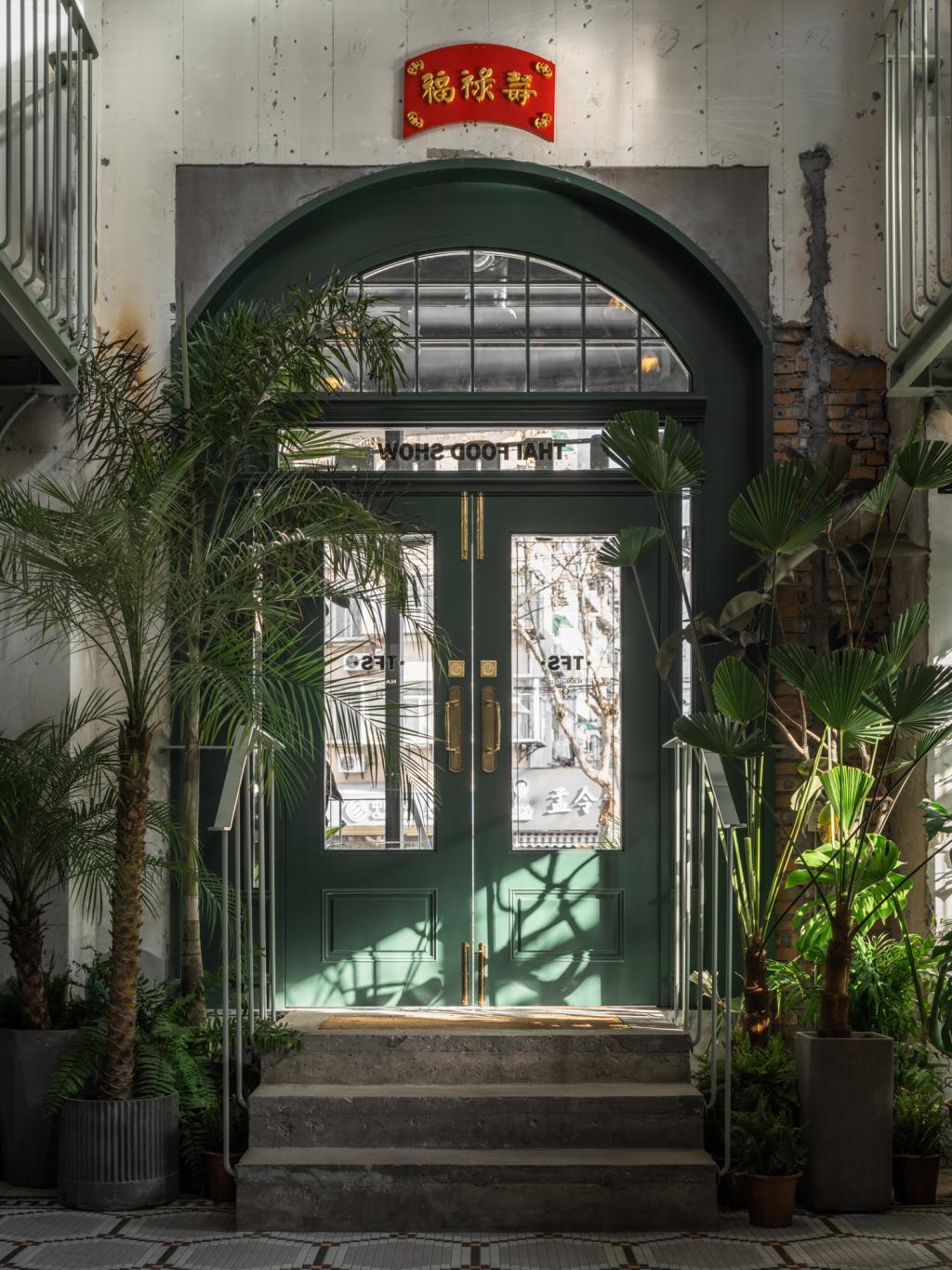 BIM建筑|工业建筑如何改造为泰式茶餐厅？ / 三厘社triostudio