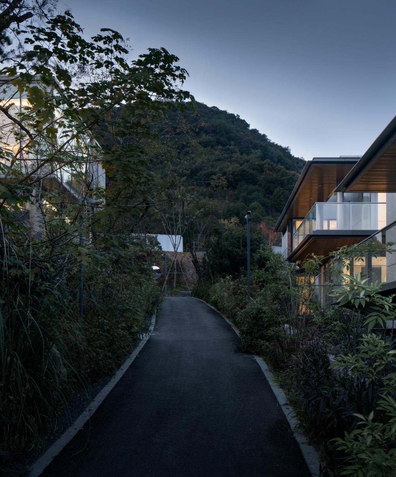 BIM建筑|自土地中生长——莫干山郡安里 / gad