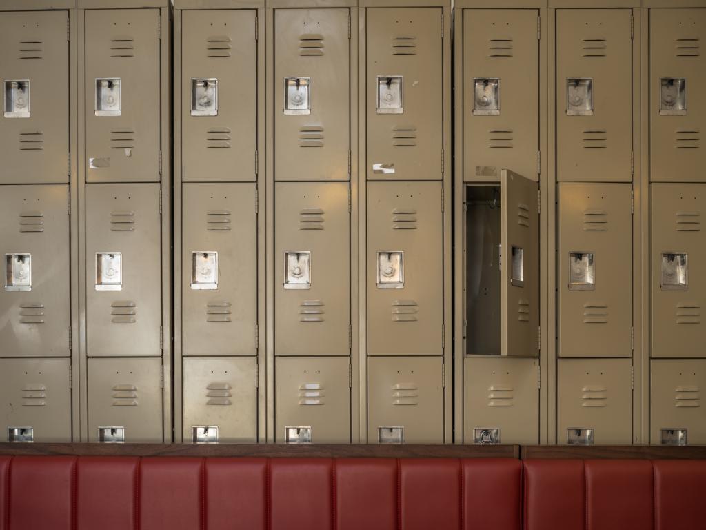 BIM建筑|工业建筑如何改造为泰式茶餐厅？ / 三厘社triostudio