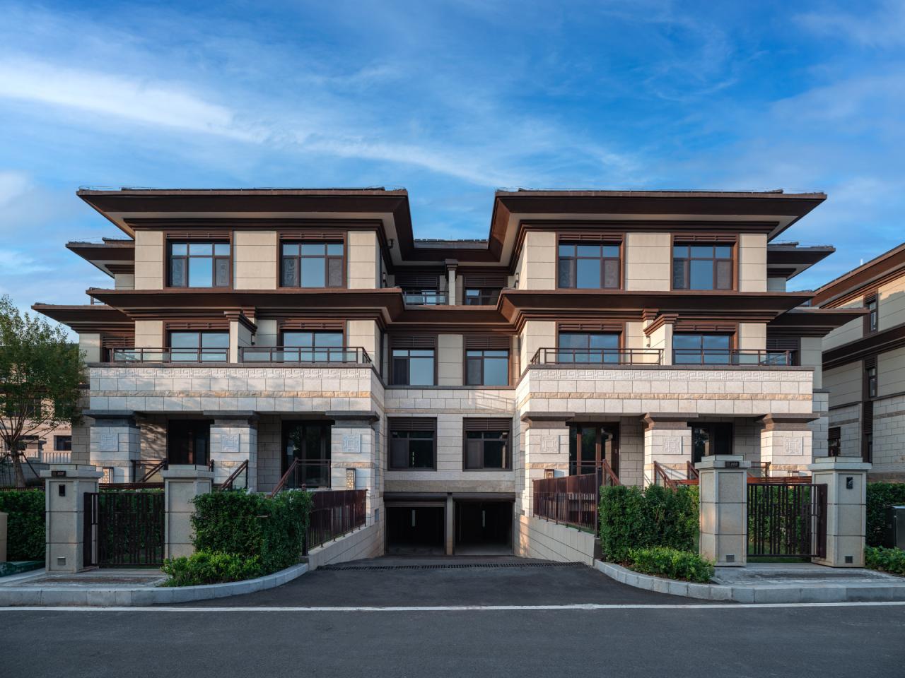 BIM建筑|诗意栖居，东方雅韵——凤凰谷·乐活小镇一期 / 天友设计