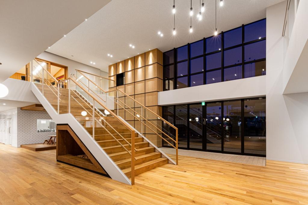 BIM建筑|EZ 幼儿园，阶梯空间搭建趣味游戏场所 / 日比野设计 + Kids Design Labo