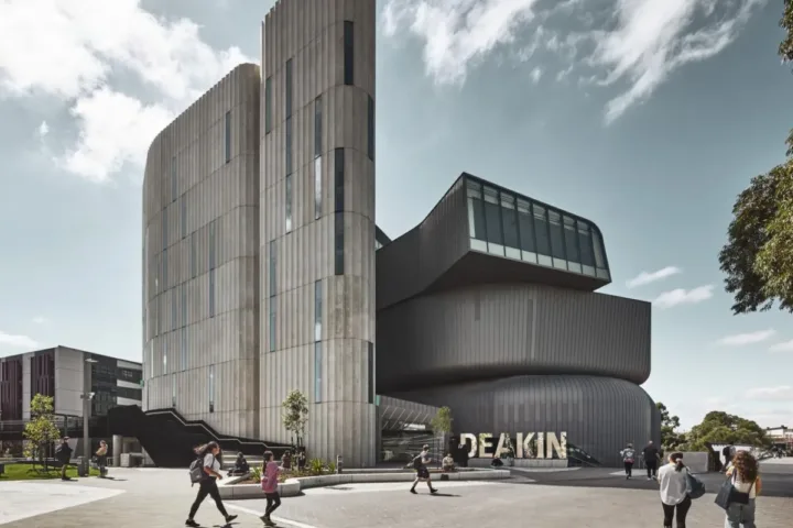 BIM建筑|迪肯大学法学院大楼 / 伍兹贝格