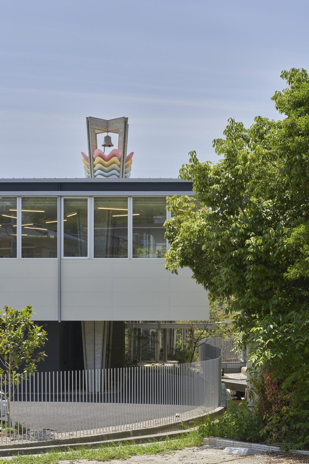 BIM建筑|巨构与小人儿，筑紫森林幼儿园 / UID Architects