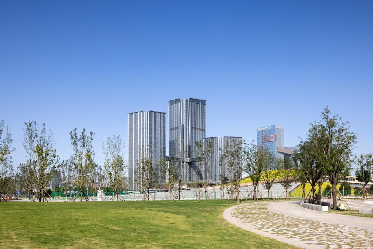 BIM建筑|最美全运会完美收官，奥体中轴之门继续绽放新的生命力 / 三益建筑设计