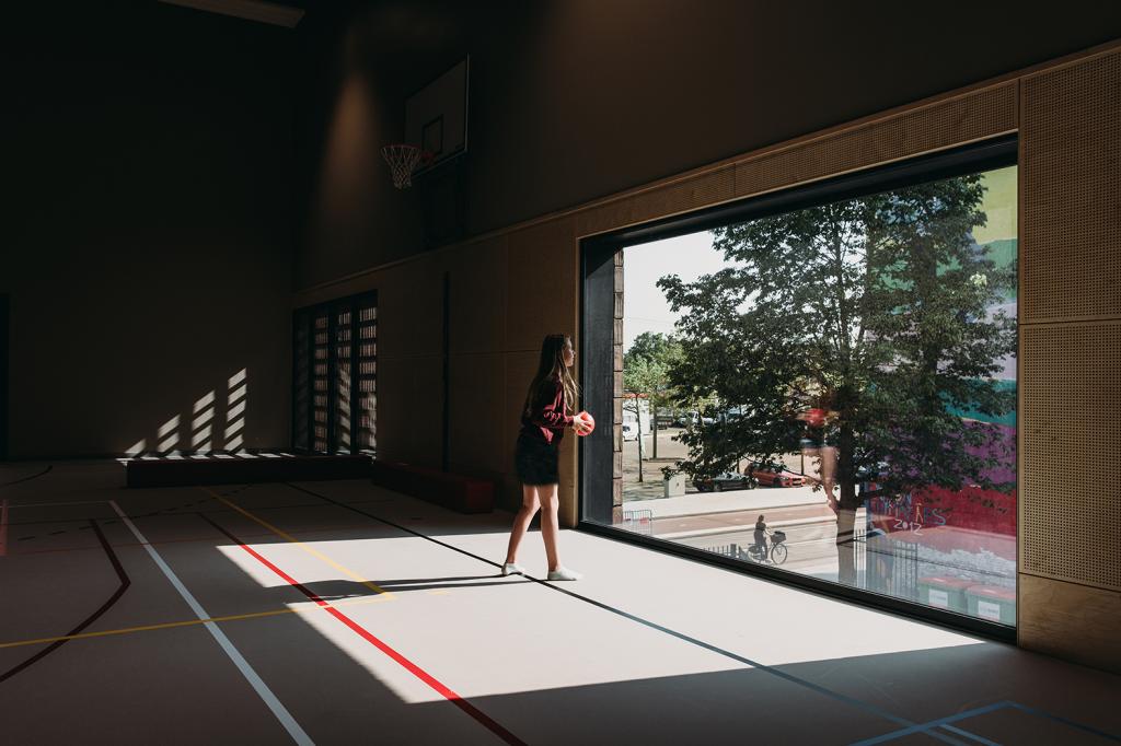 BIM建筑|由监狱改造而成的学校 / Atelier PRO architects