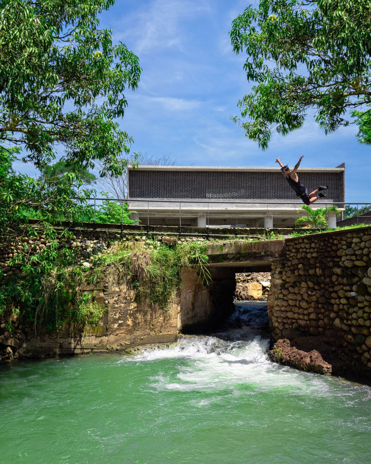 BIM建筑|墨西哥塔帕丘拉社会援助中心 / Laboratorio de Acupuntura Urbana