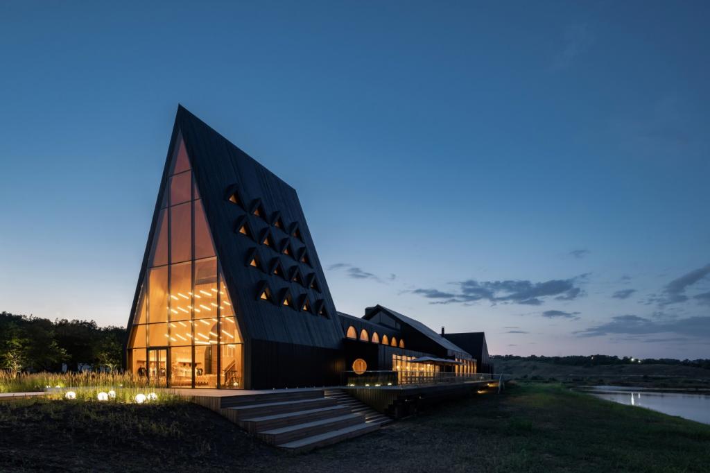 BIM建筑|库代克山公园游客接待中心 / Megabudka Architecture Bureau