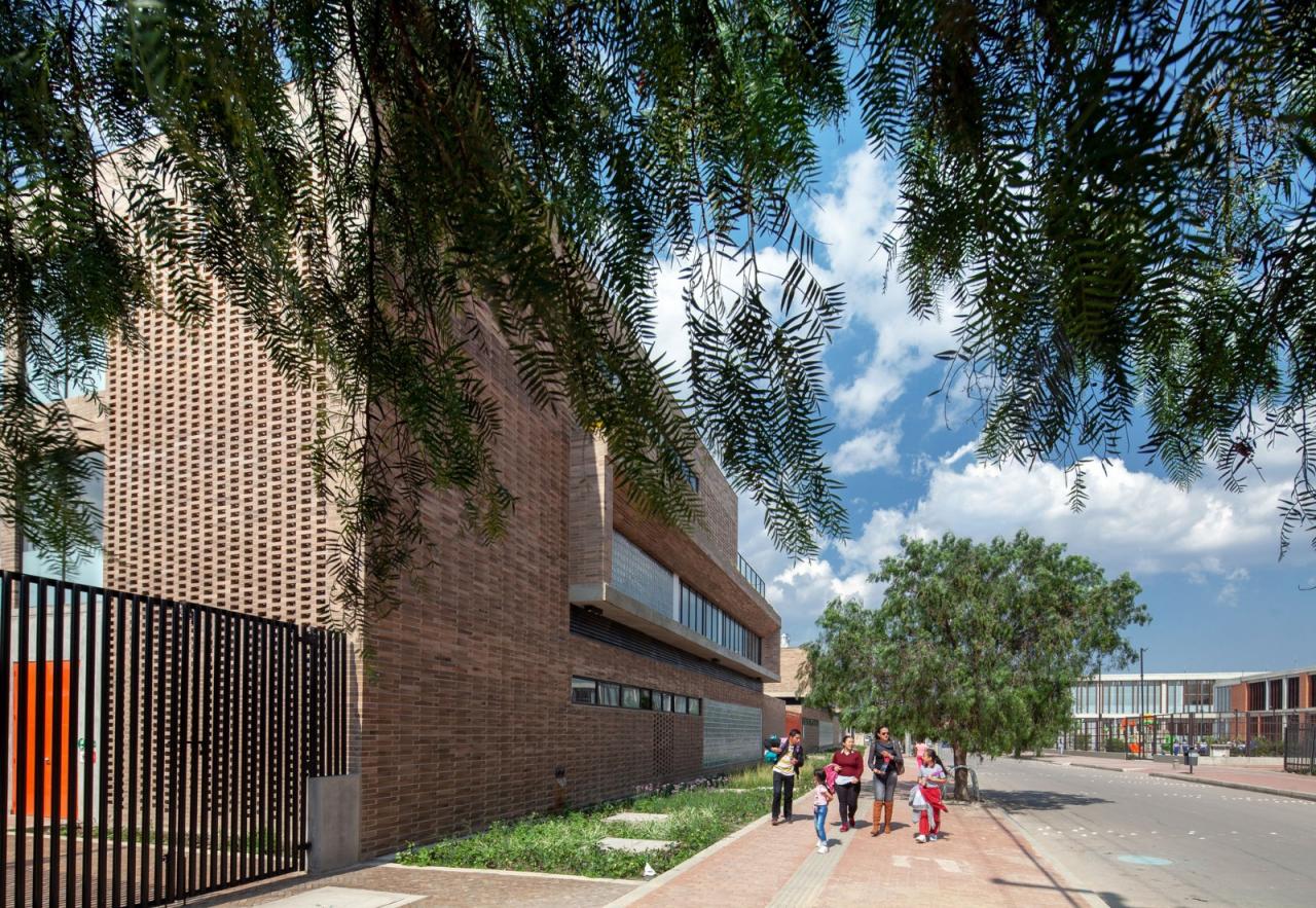 BIM建筑|哥伦比亚“玩乐时光”幼儿园 / DARP