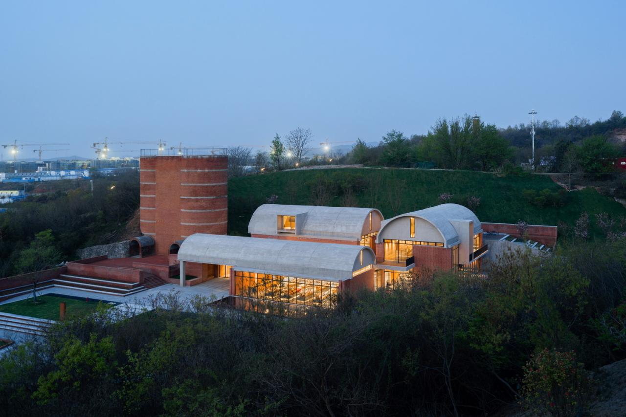 BIM建筑|南京先锋汤山矿坑书店 / 东南大学建筑学院 + 艺合境建筑事务所