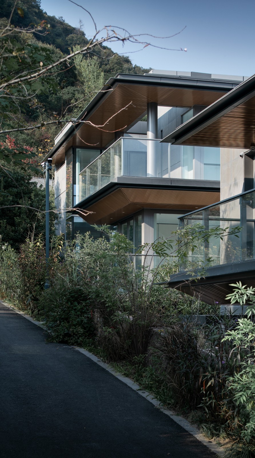 BIM建筑|自土地中生长——莫干山郡安里 / gad