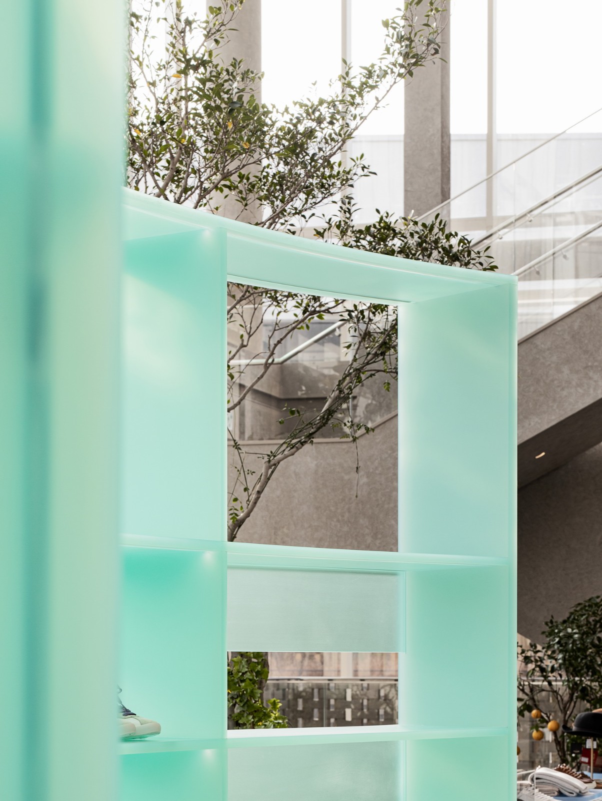 BIM建筑|会“隐身”的折扣店1号馆 / BetwinSpace Design