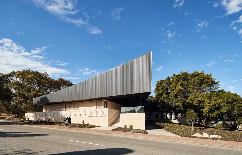 BIM建筑|城市海滩寄宿制学院 / iredale pedersen hook architects