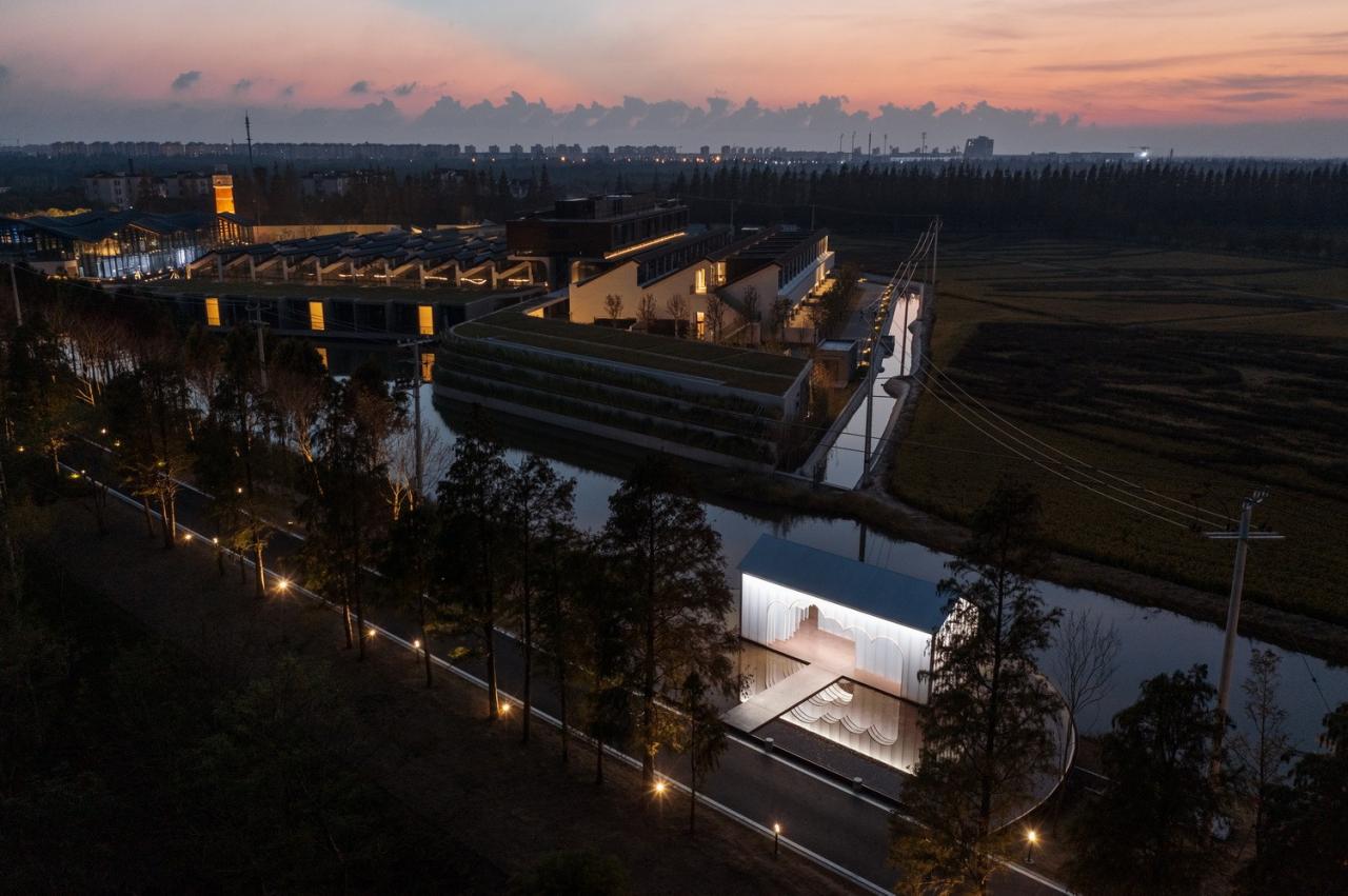 BIM建筑|牛奶巧克力泵房 / Wutopia Lab