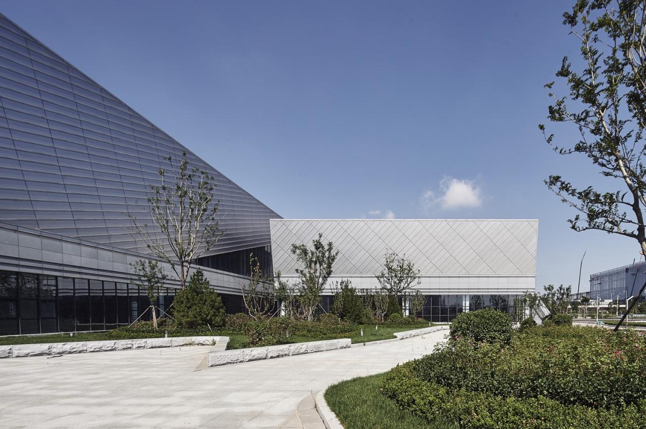 BIM建筑|济南山东第一医科大学文体中心 / 天津大学设计总院·顾志宏工作室