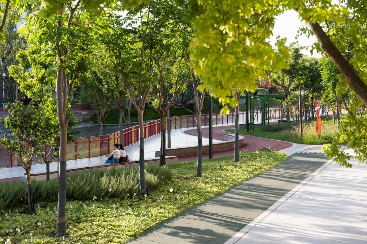 BIM建筑|上海闵行横泾港东岸滨水，景观公共空间改造 / SPARK Architects