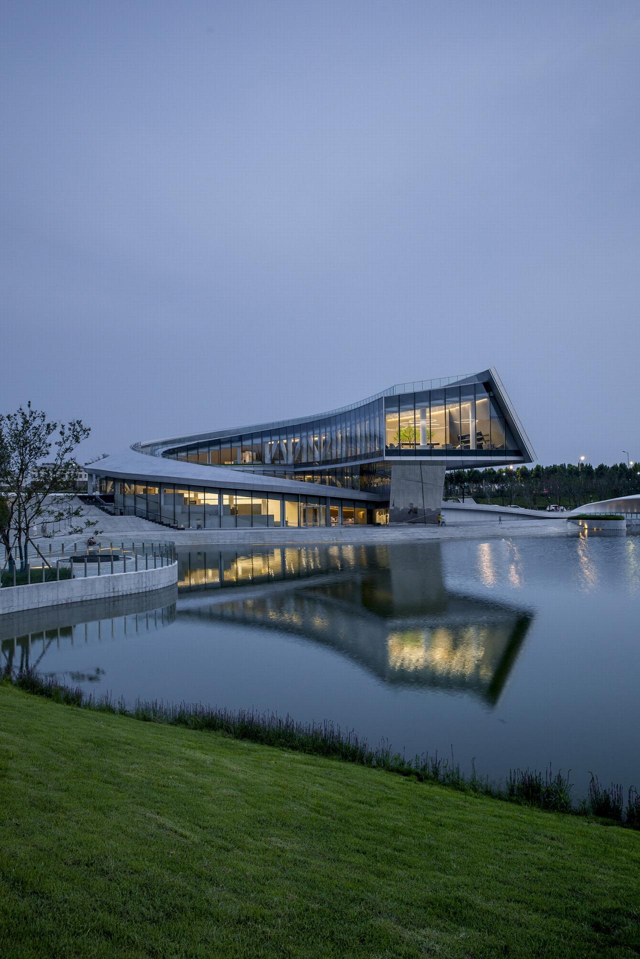 BIM建筑|眺望泰山的窗口：泰山佑游客中心 | line+WORK