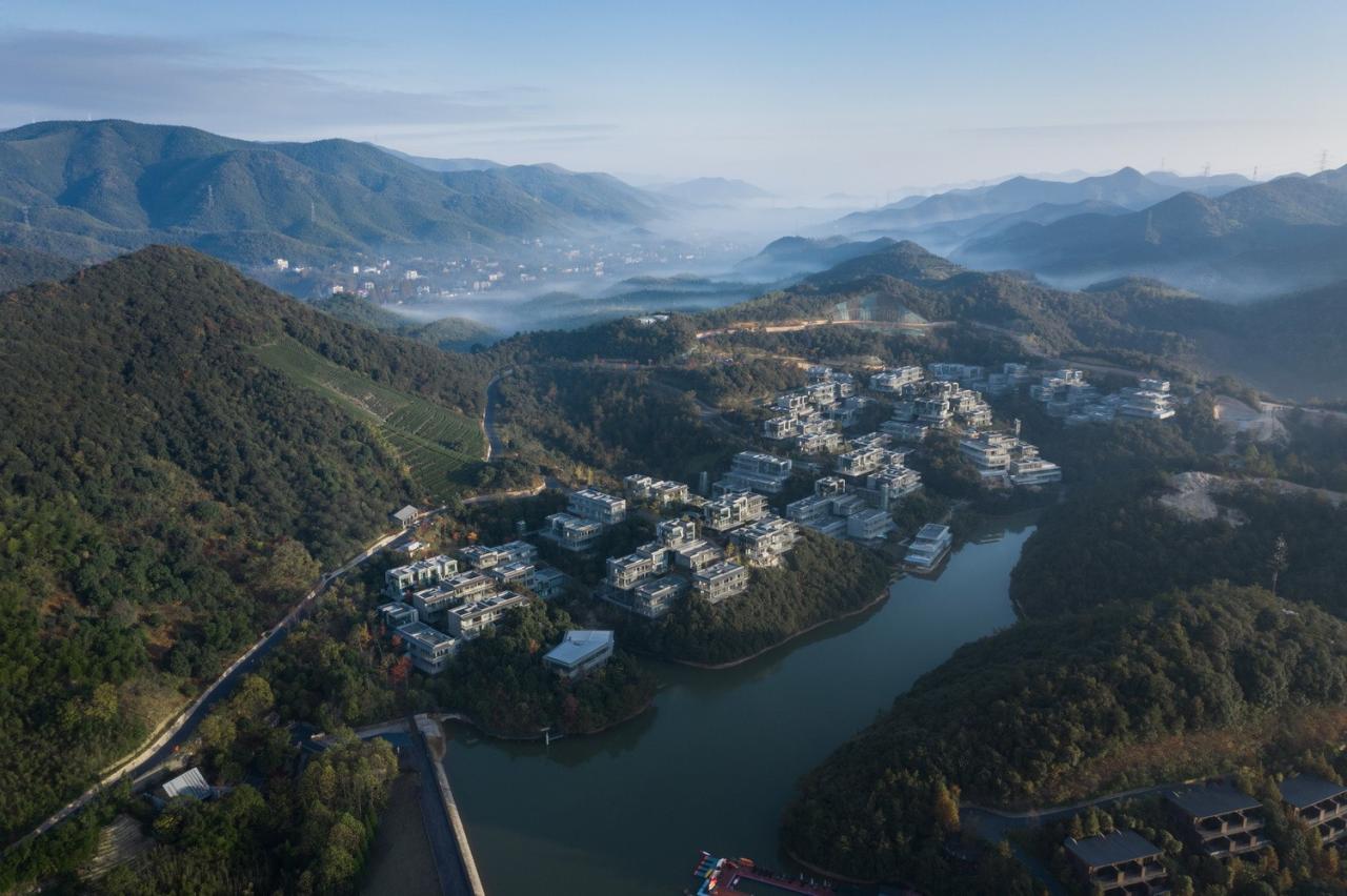 BIM建筑|自土地中生长——莫干山郡安里 / gad