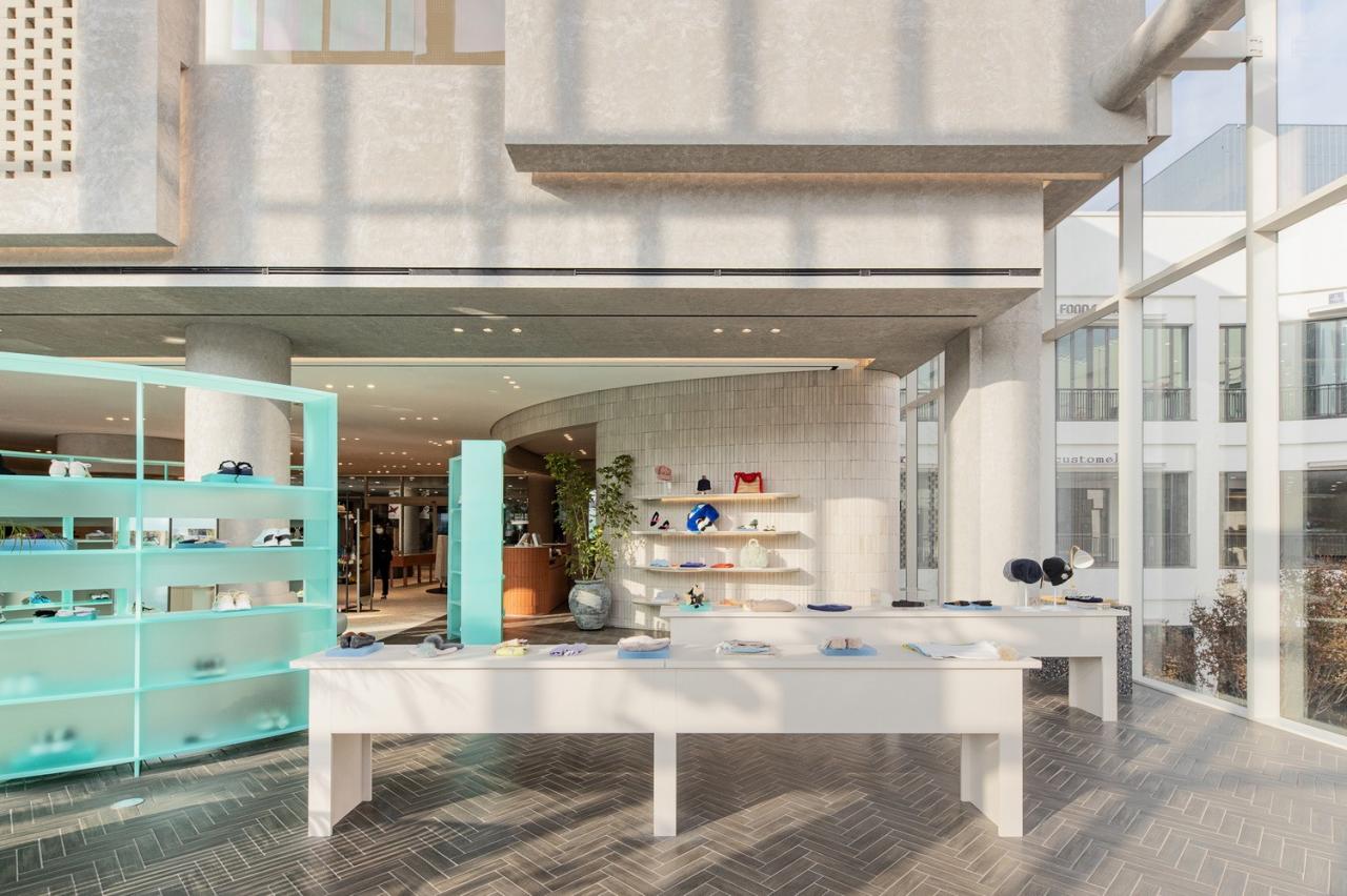 BIM建筑|会“隐身”的折扣店1号馆 / BetwinSpace Design