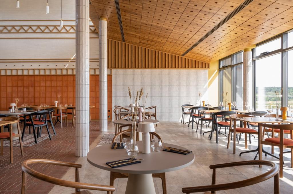 BIM建筑|库代克山公园游客接待中心 / Megabudka Architecture Bureau