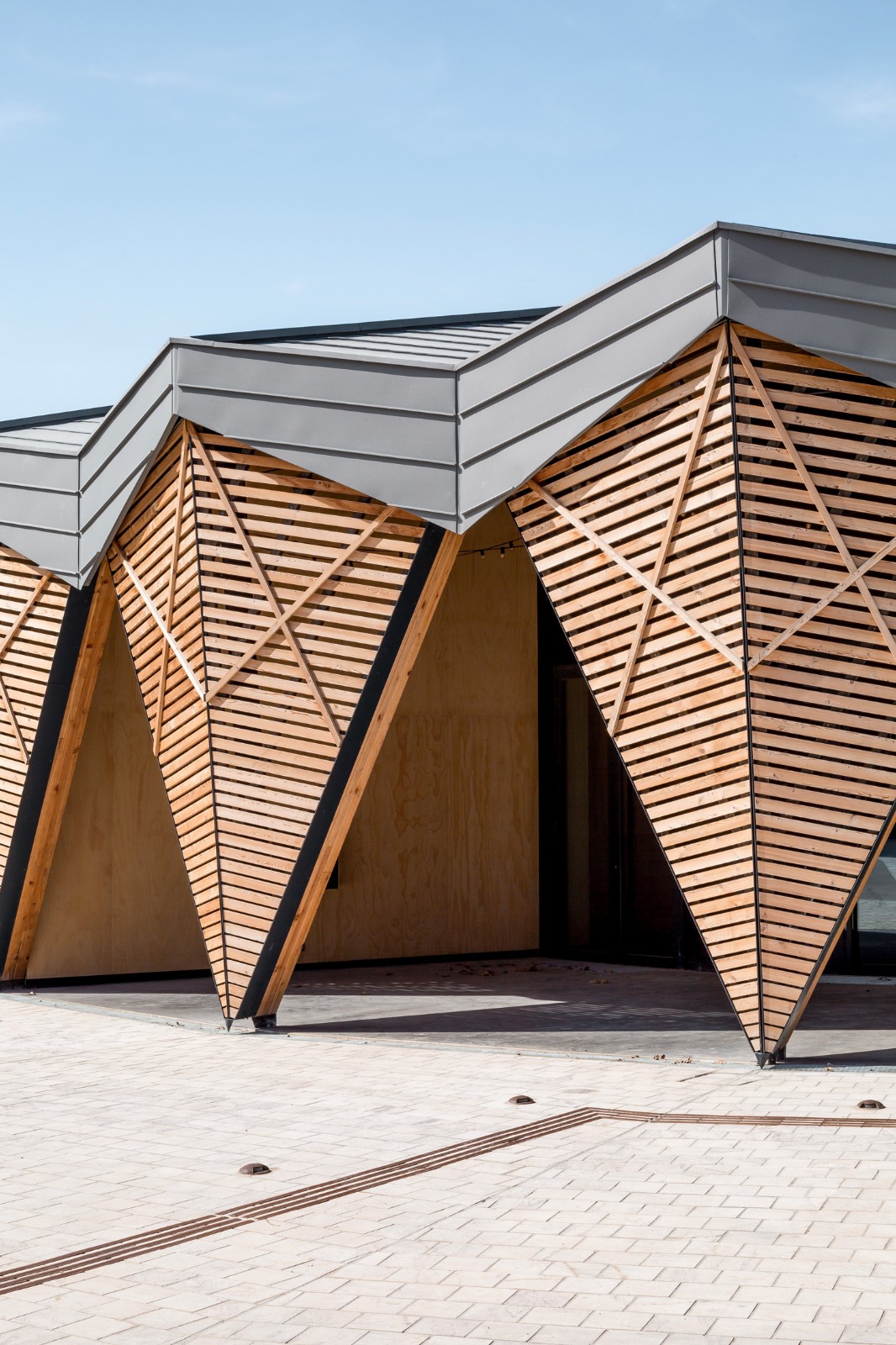 BIM建筑|马戏团式建筑，Domaine de Bayssan 剧院 / K architectures