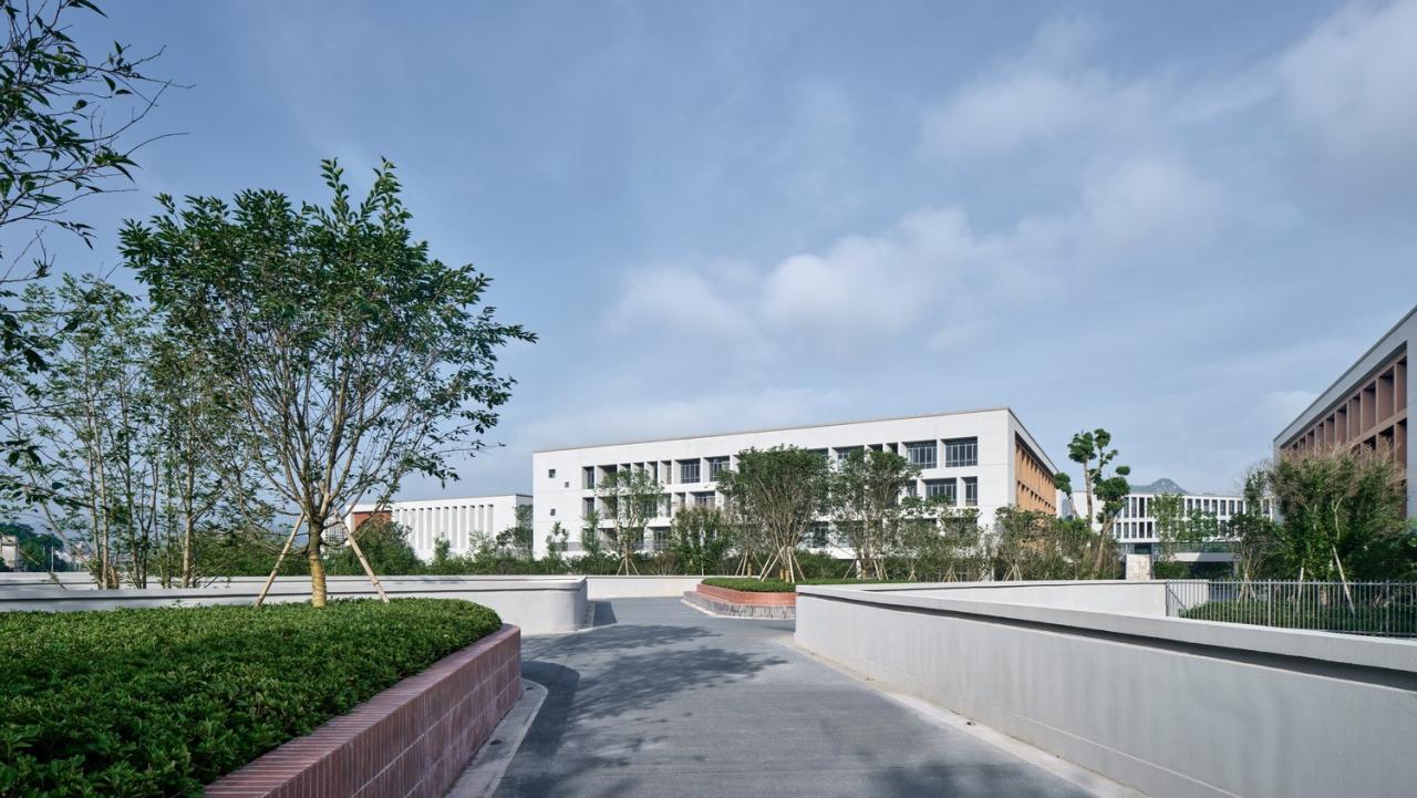 BIM建筑|树下问道，山间筑园 ——乐清市荆山公学 / 浙江大学建筑设计研究院有限公司