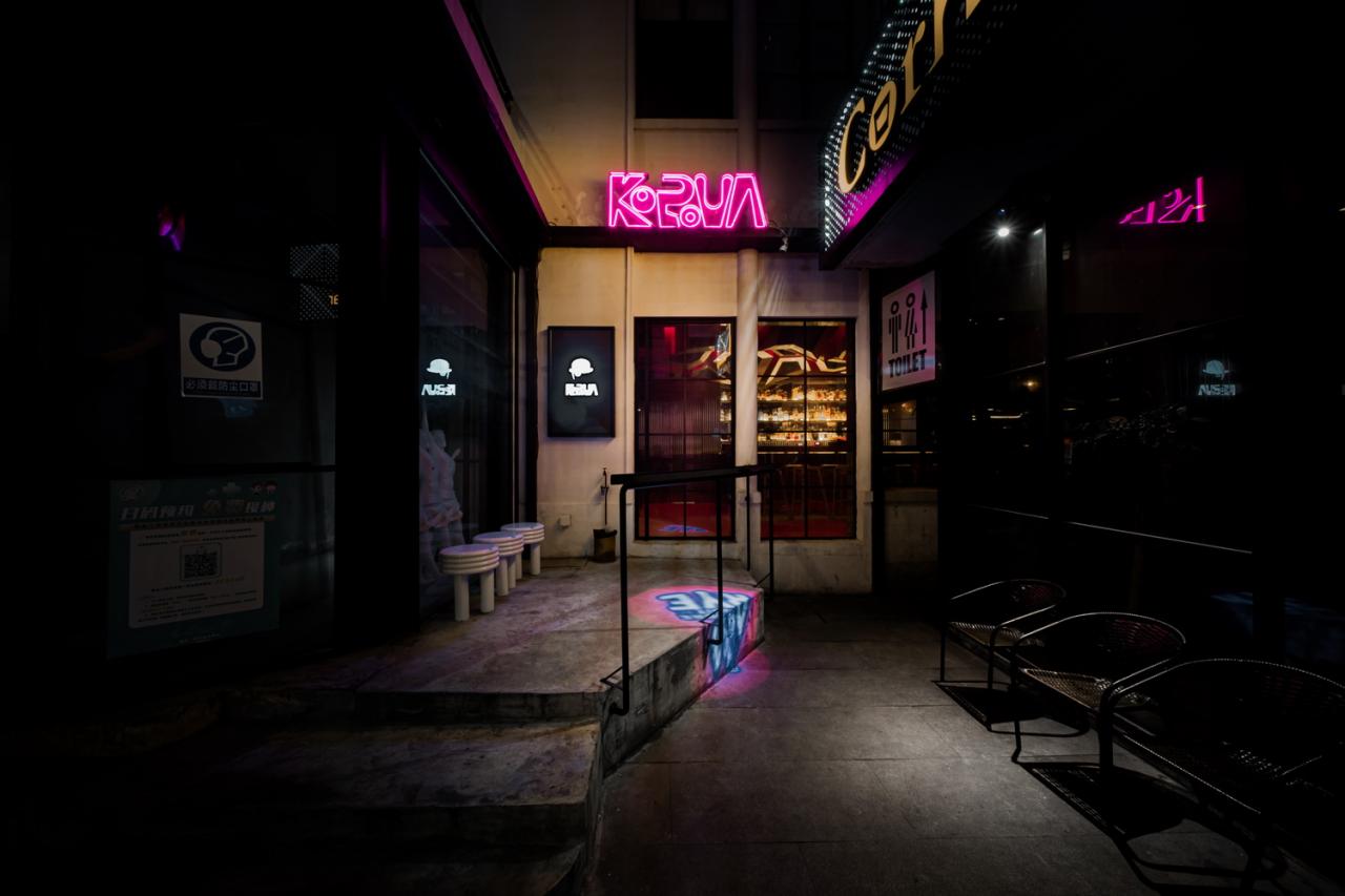 BIM建筑|KoRoVa Bar / 低态建筑