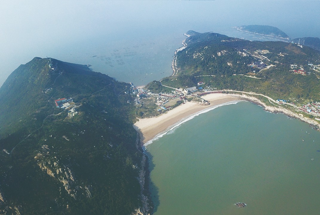 BIM建筑|海蛞蝓酒店 / SpActrum