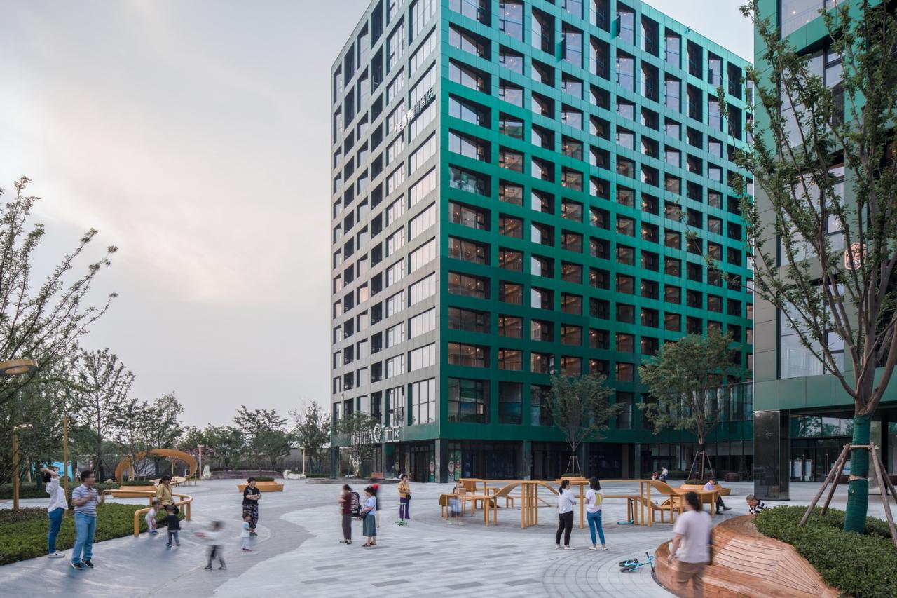 BIM建筑|南京银城KinmaQ+社区 / 优意建筑设计