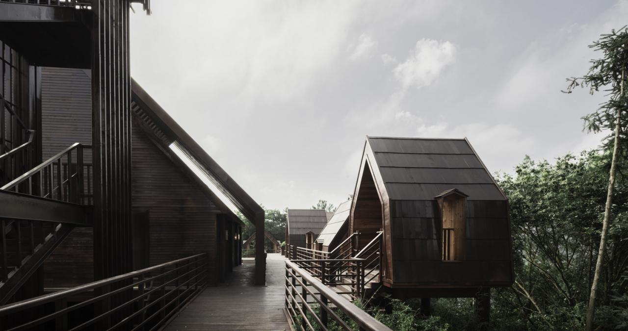 BIM建筑|木屋小镇：岛屿 · 丛林 · 小木屋，九江 / 平介设计