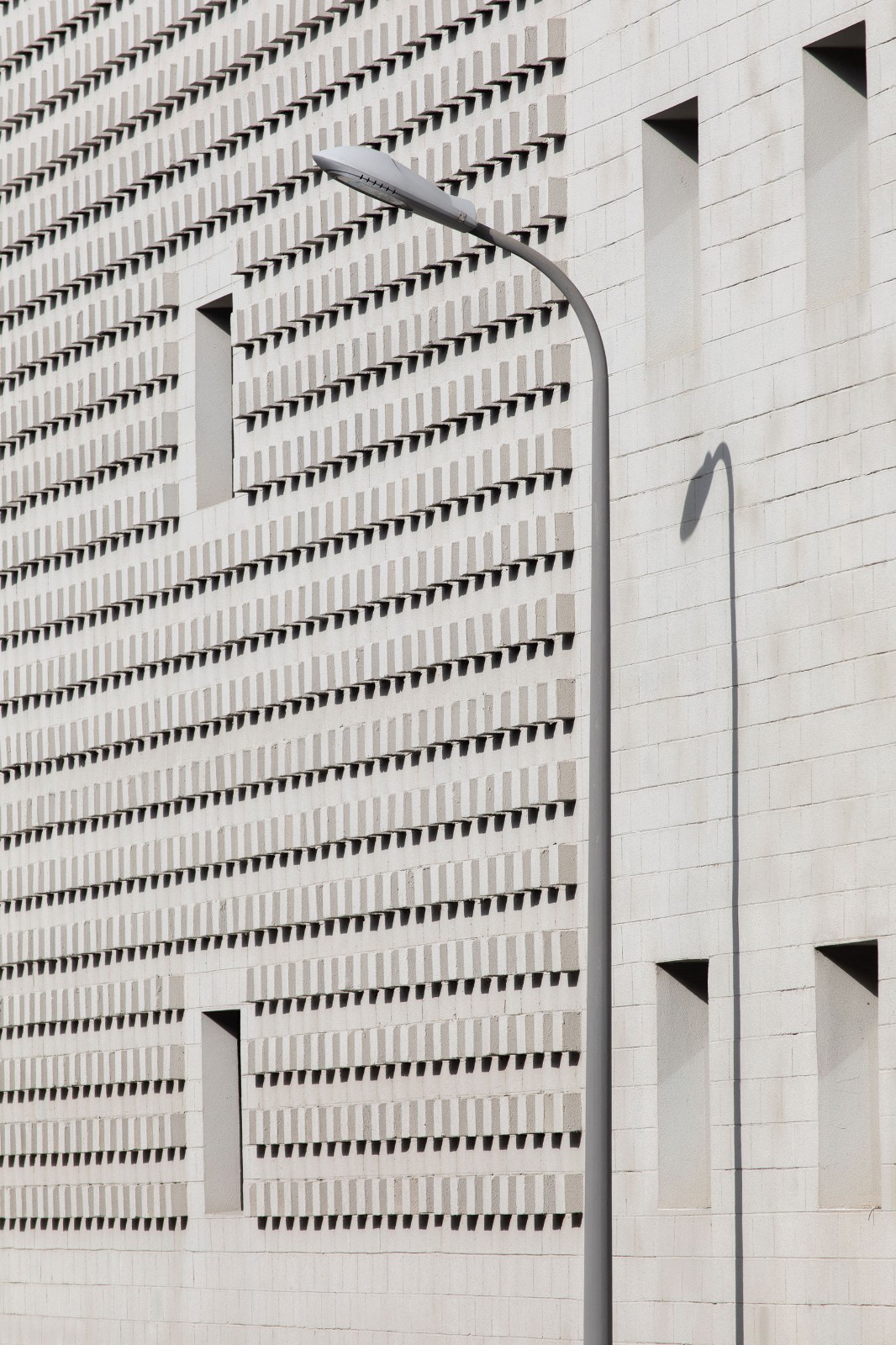 BIM建筑|和椿科技二号厂房 / 张朋千建筑事务所