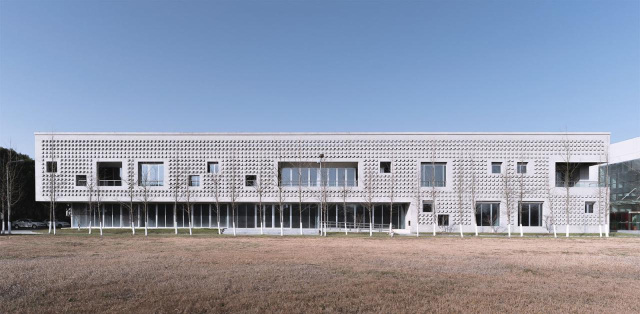 BIM建筑|和椿科技二号厂房 / 张朋千建筑事务所